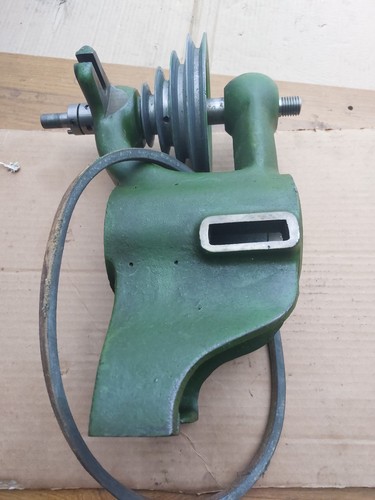 Headstock assembly for